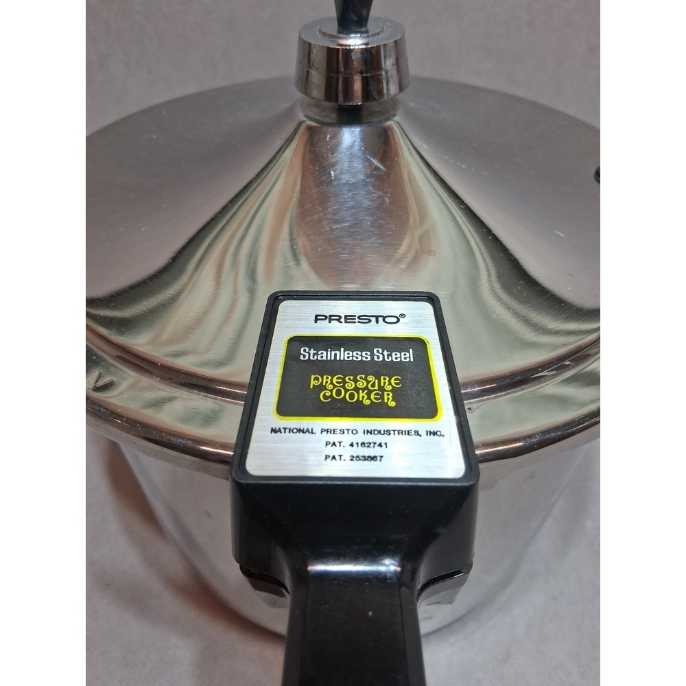 Vintage Presto 4qt Pressure Cooker Model 012004 409A With Jiggler